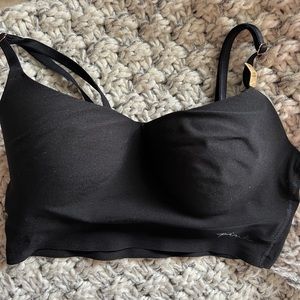 NWT Pink by VS Victoria’s Secret lightly lined bralette in black SZ Small